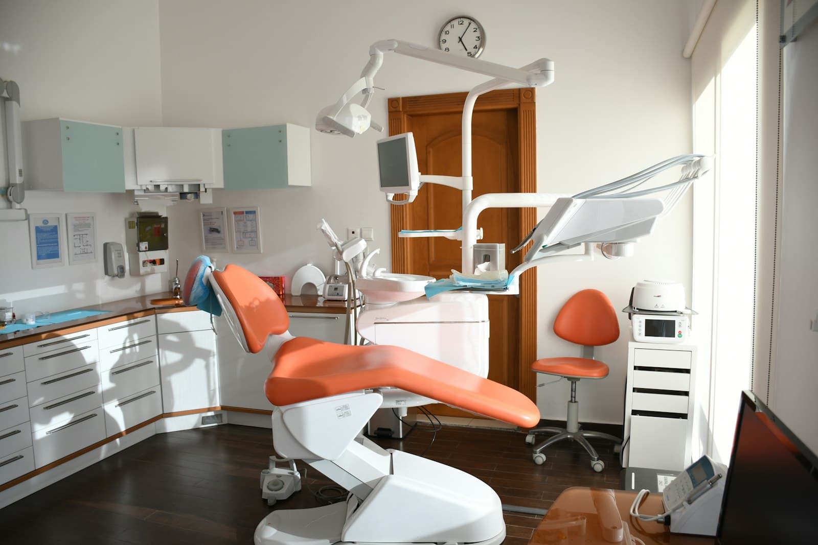 Comfortable, sunlit dental operatory